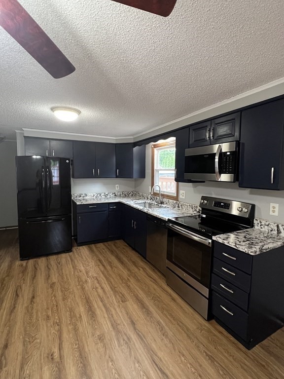 89 Crest Circle Worcester, MA 01603 - Photo 13 of 38