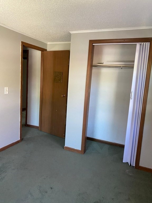 89 Crest Circle Worcester, MA 01603 - Photo 24 of 38