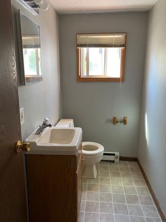 89 Crest Circle Worcester, MA 01603 - Photo 27 of 38