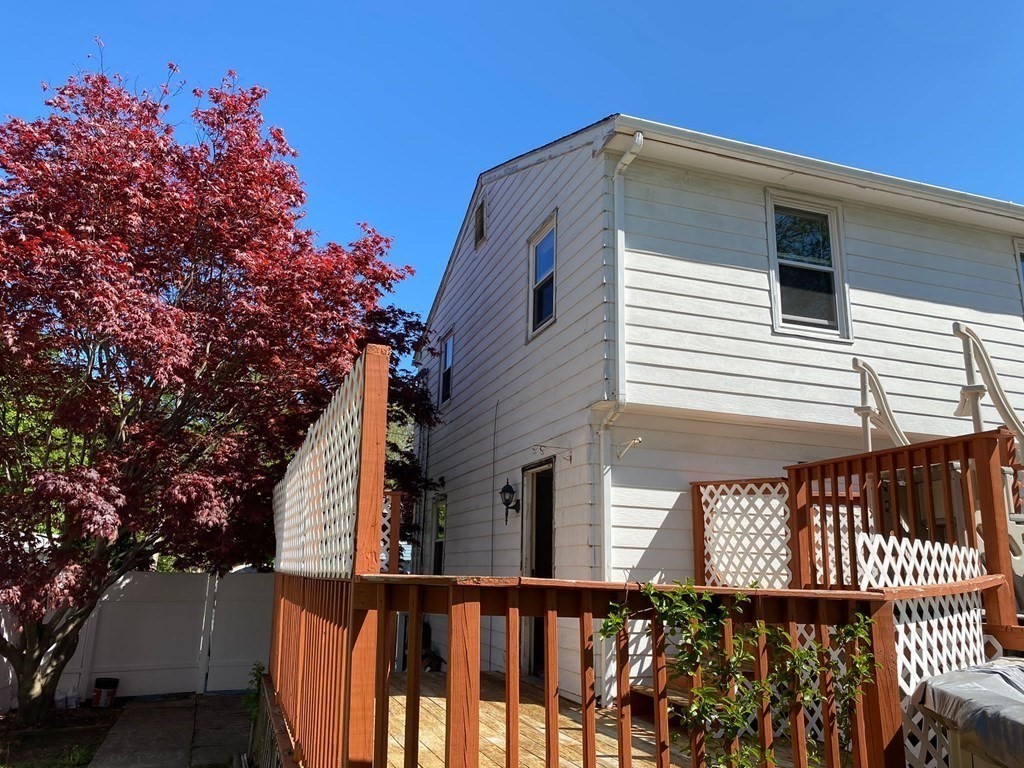 89 Crest Circle Worcester, MA 01603 - Photo 33 of 38