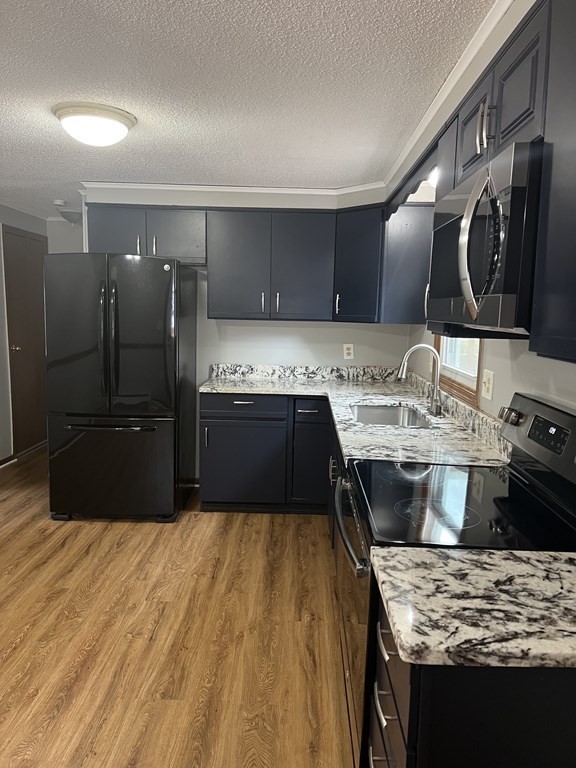 89 Crest Circle Worcester, MA 01603 - Photo 8 of 38