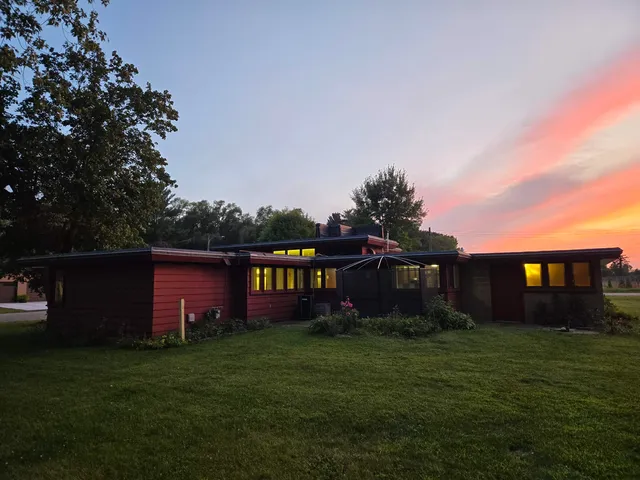 $265,000 | N502 1st Center Avenue, Brodhead, WI 53520