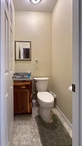 $275,000 | 30695 Uu Highway, Warsaw, MO 65355