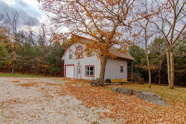 $275,000 | 30695 Uu Highway, Warsaw, MO 65355