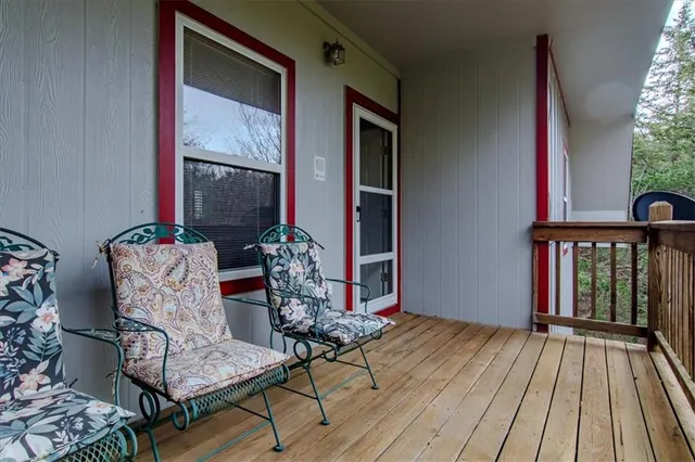 $275,000 | 30695 Uu Highway, Warsaw, MO 65355