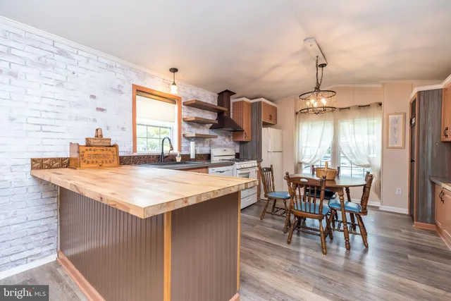 $219,900 | 25 Chestnut Court East, Lansdale, PA 19446