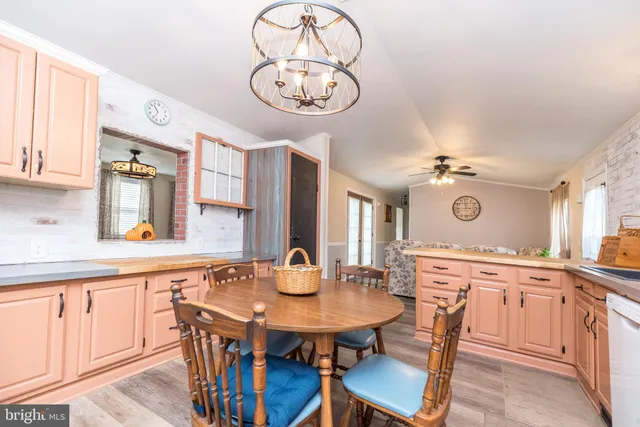 $219,900 | 25 Chestnut Court East, Lansdale, PA 19446