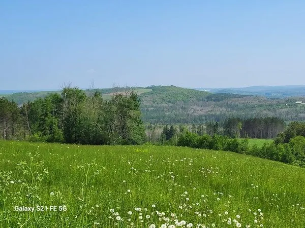 $165,000 | 147 Lake Road, Van Buren, ME 04785