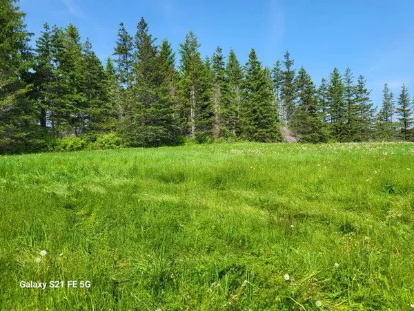 $165,000 | 147 Lake Road, Van Buren, ME 04785