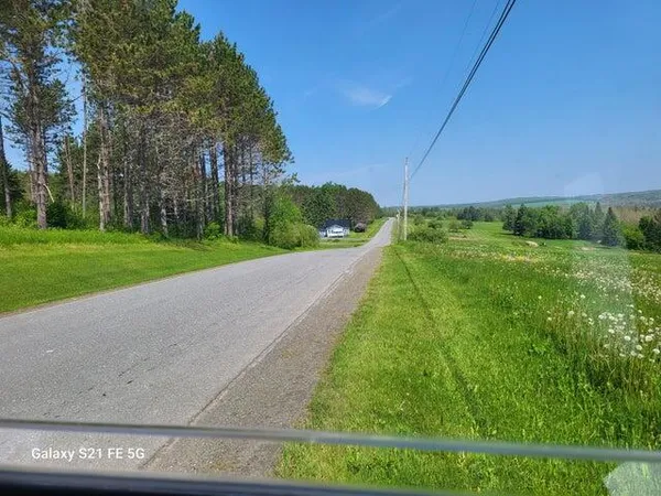 $165,000 | 147 Lake Road, Van Buren, ME 04785