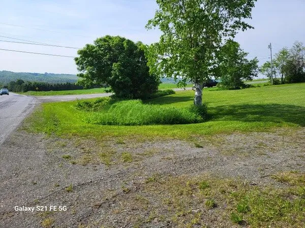 $165,000 | 147 Lake Road, Van Buren, ME 04785