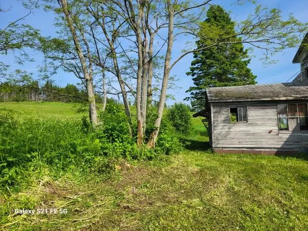 $165,000 | 147 Lake Road, Van Buren, ME 04785