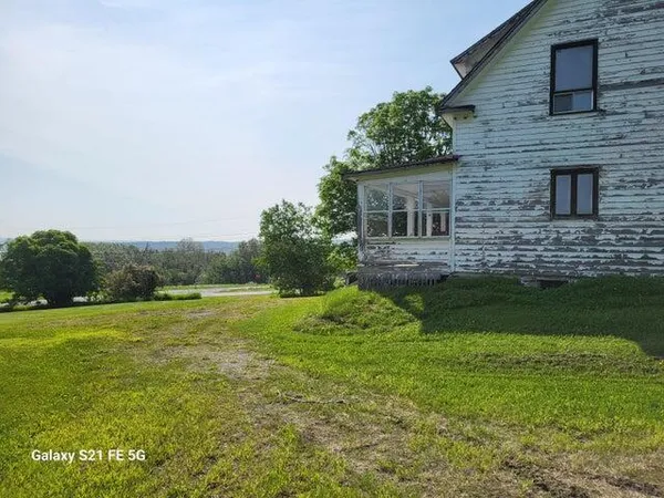 $165,000 | 147 Lake Road, Van Buren, ME 04785