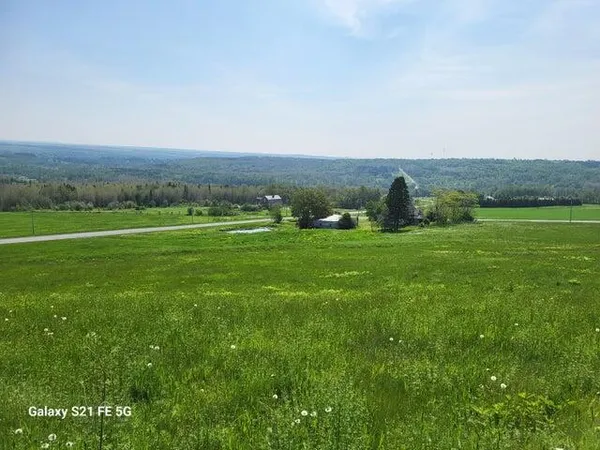 $165,000 | 147 Lake Road, Van Buren, ME 04785