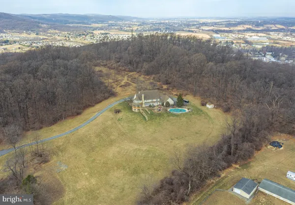$1,350,000 | 234 Miller Road, Sinking Spring, PA 19608