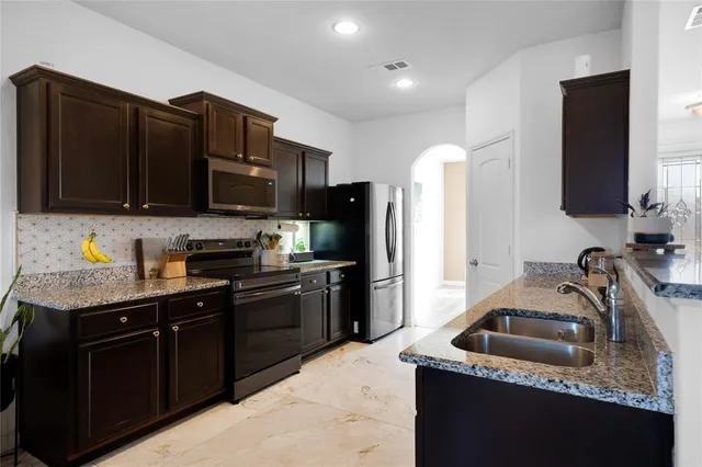 $350,000 | 5021 Beaver Creek Avenue, Denton, TX 76207