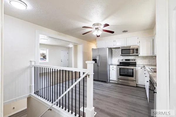 $327,000 | 2710 East 17th Street, Ammon, ID 83406