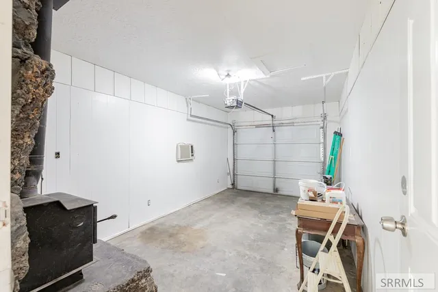 $343,000 | 2710 East 17th Street, Ammon, ID 83406