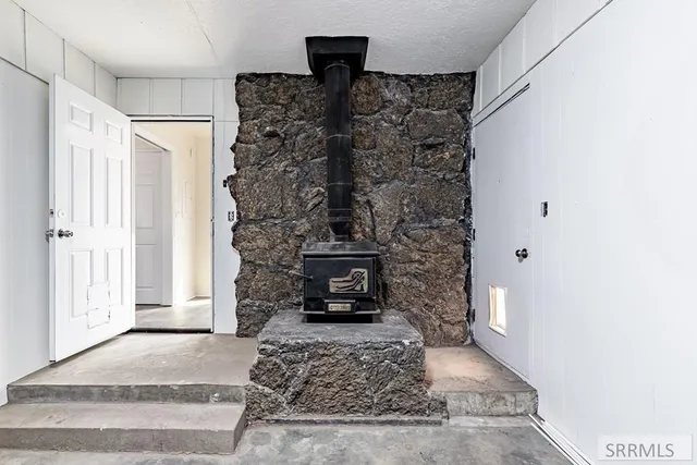 $343,000 | 2710 East 17th Street, Ammon, ID 83406