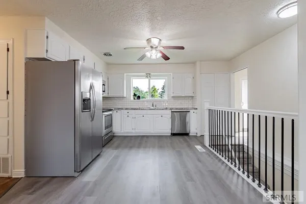 $327,000 | 2710 East 17th Street, Ammon, ID 83406