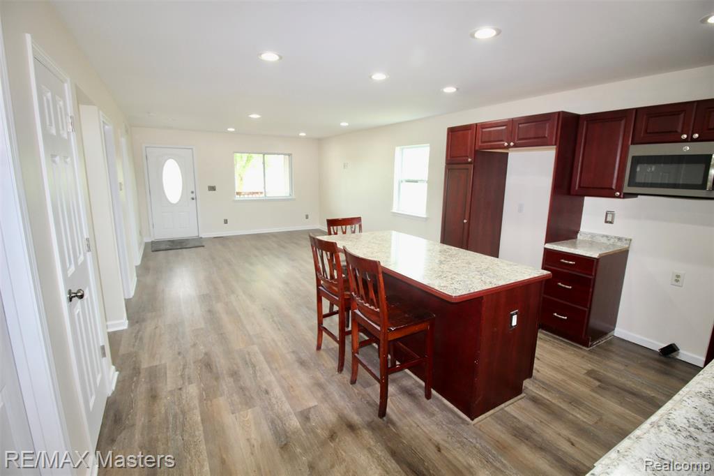 5053 Trombley Road Newport, MI 48166 - Photo 5 of 29