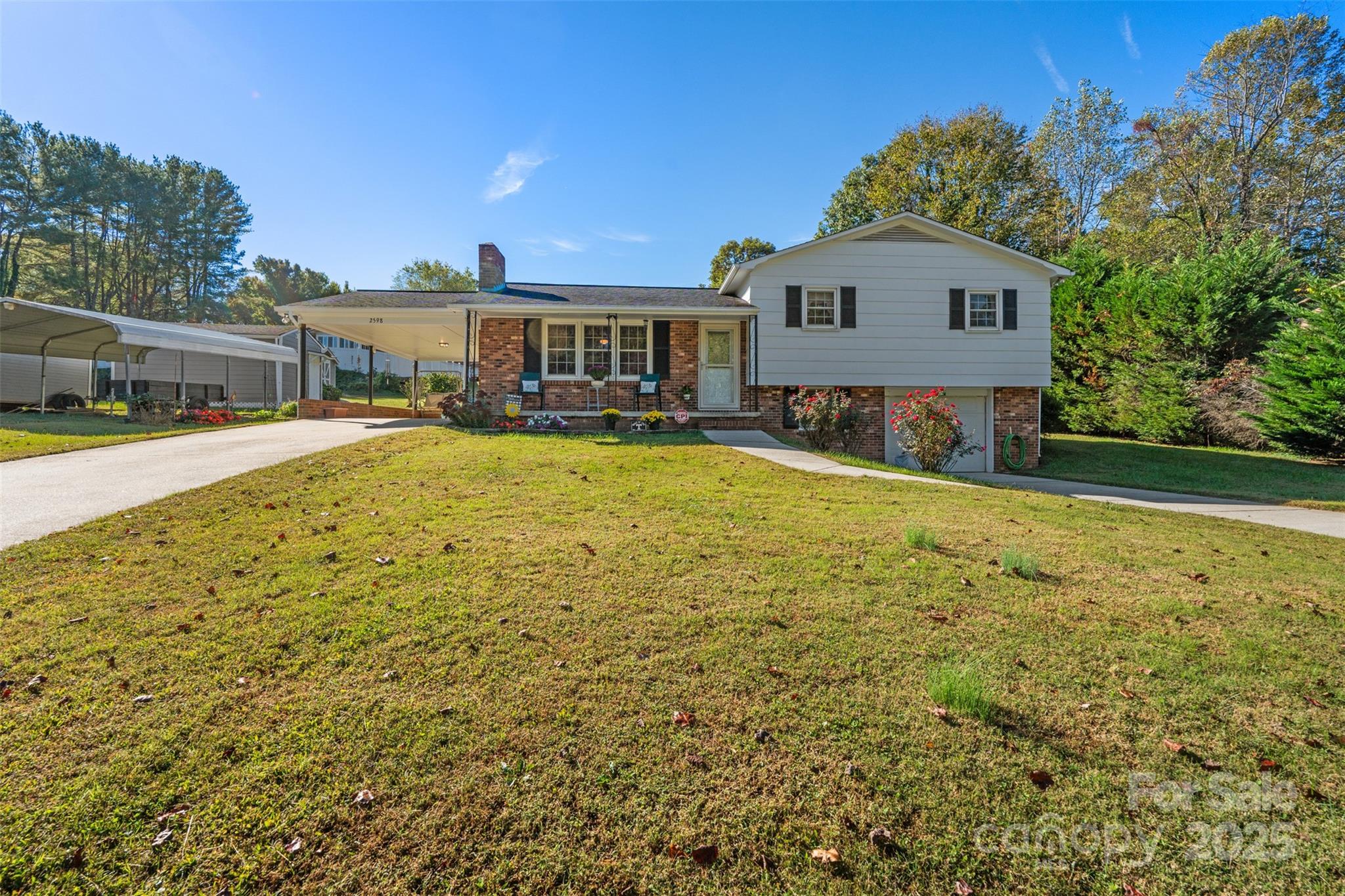 2598 Conner Circle Lenoir, NC 28645 - Photo 31 of 44 a view of a house with pool yard and mountain view