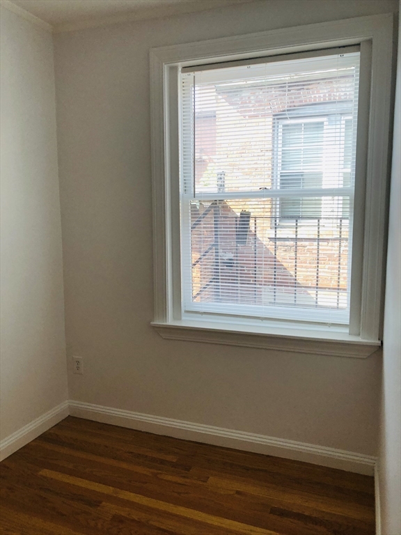 17 South Russell Street, Unit 8 Boston, MA 02114 - Photo 7 of 11 a view of a window in a room