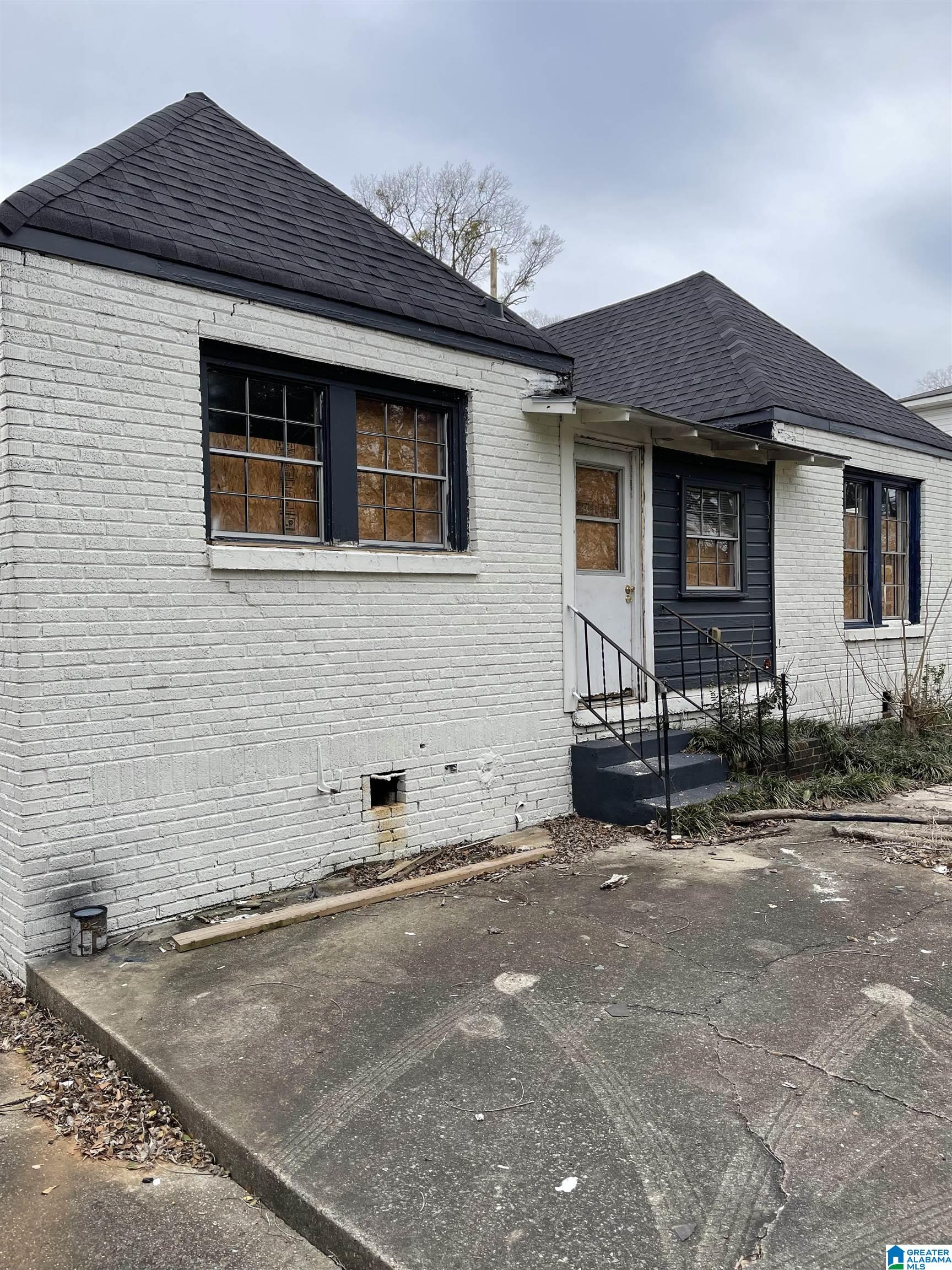 1413 19th Street Southwest Birmingham, AL 35211 - Photo 3 of 15