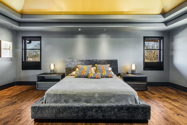 $2,999,999 | 6505 North Knox Avenue, Lincolnwood, IL 60712