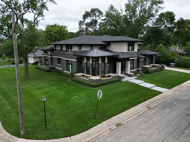 $2,999,999 | 6505 North Knox Avenue, Lincolnwood, IL 60712