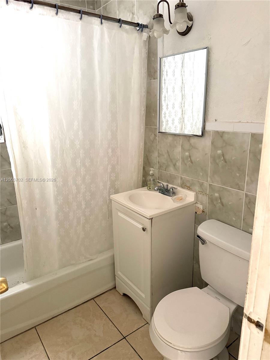 1810 Northwest 85th Street Miami, FL 33147 - Photo 7 of 8