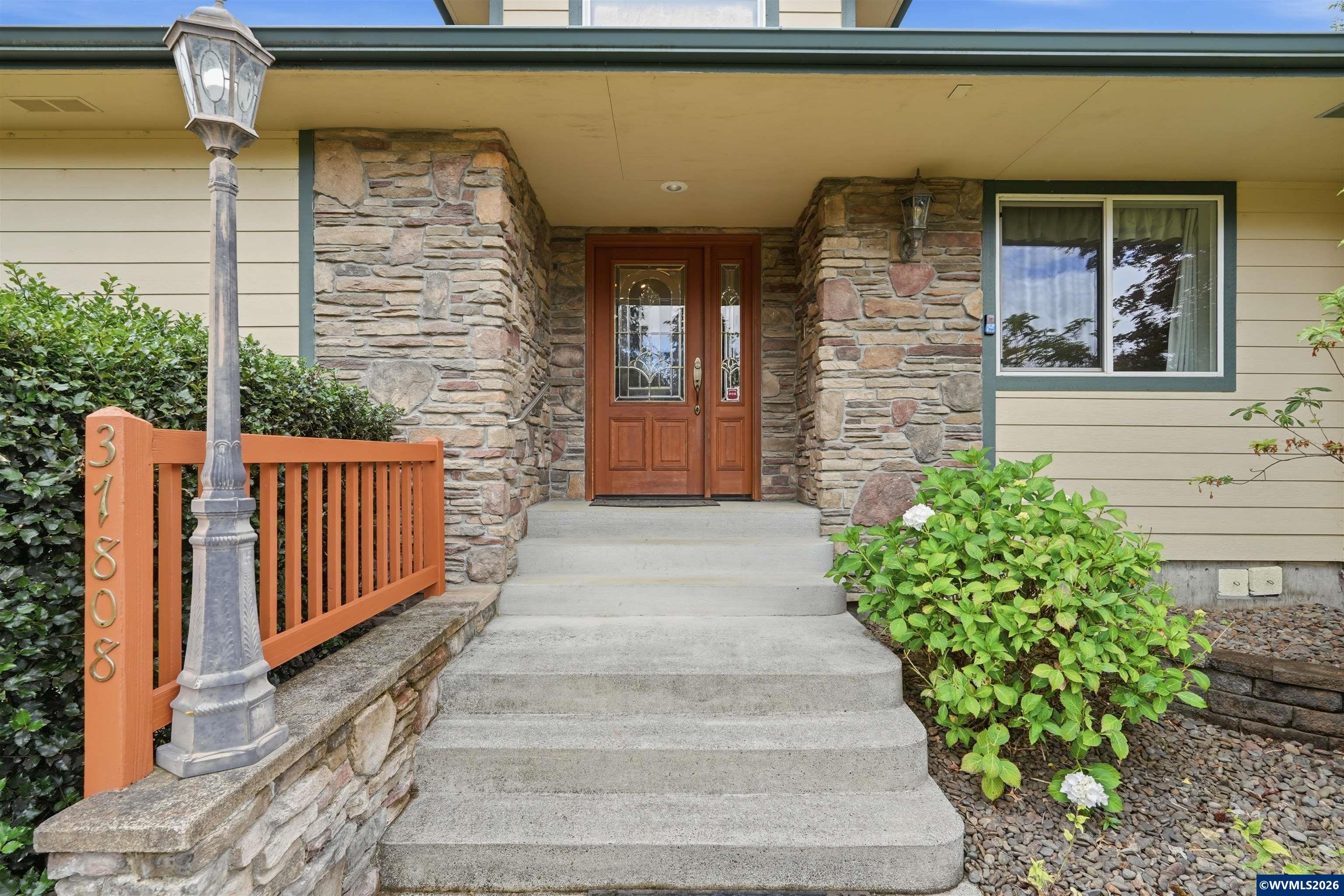 37808 Farris Road Scio, OR 97374 - Photo 5 of 47