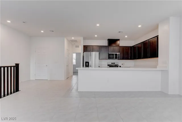 $1,800 | 618 Bellus Place, Henderson, NV 89015