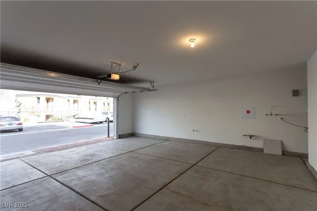 $1,800 | 618 Bellus Place, Henderson, NV 89015