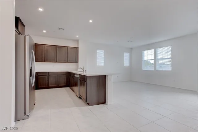 $1,800 | 618 Bellus Place, Henderson, NV 89015