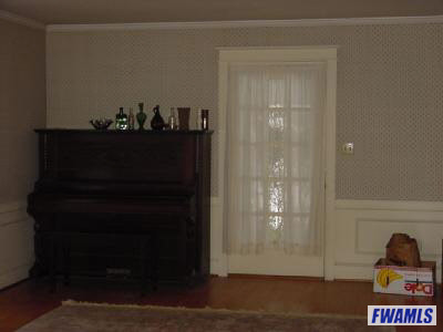 214 Southridge Road Fort Wayne, IN 46825 - Photo 2 of 12 Gallery Image 2