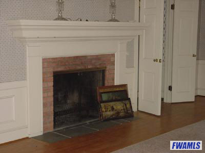 214 Southridge Road Fort Wayne, IN 46825 - Photo 3 of 12 Gallery Image 3
