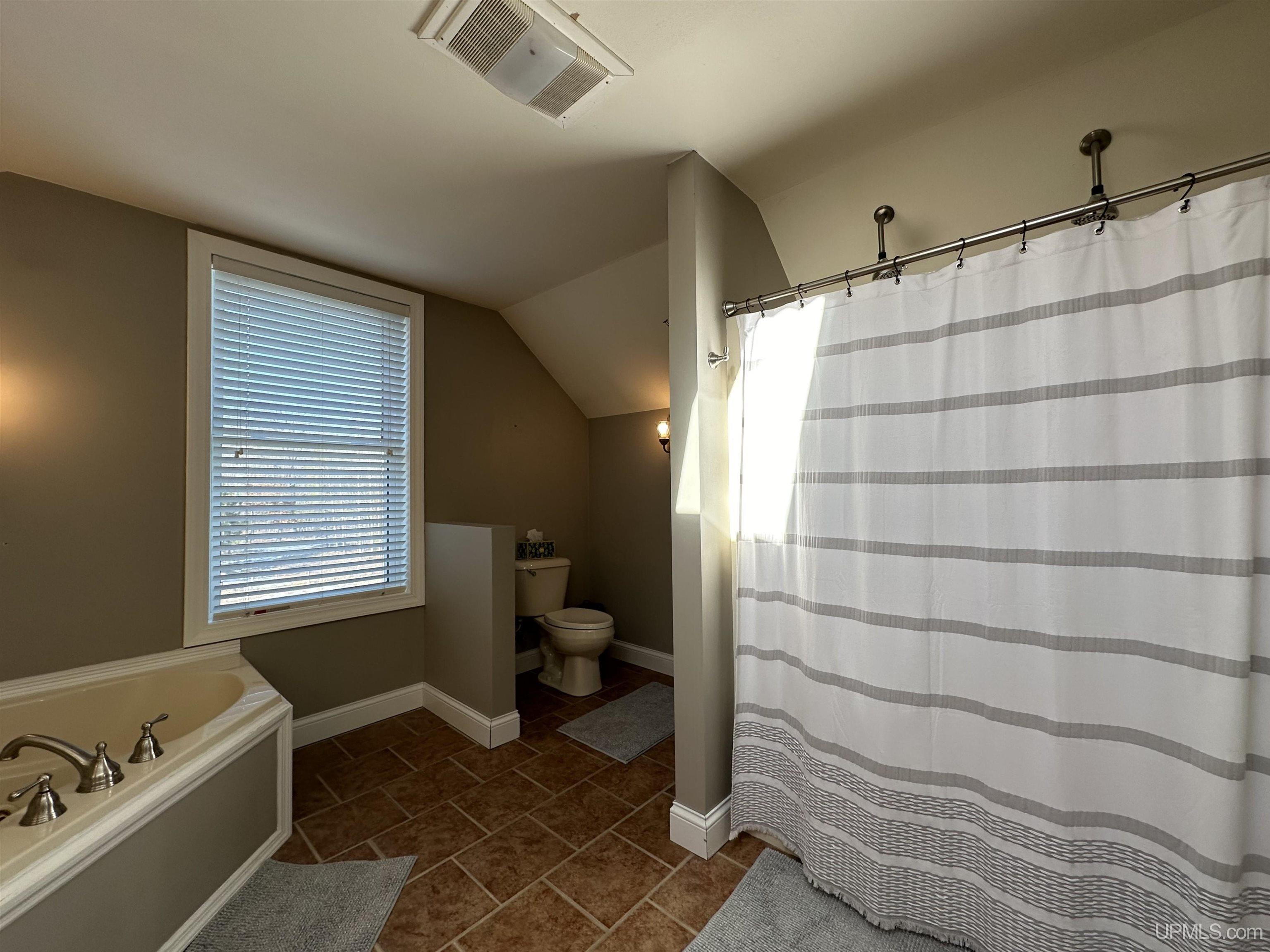 7582 Tipperary Road Gladstone, MI 49837 - Photo 21 of 35 Gallery Image 21