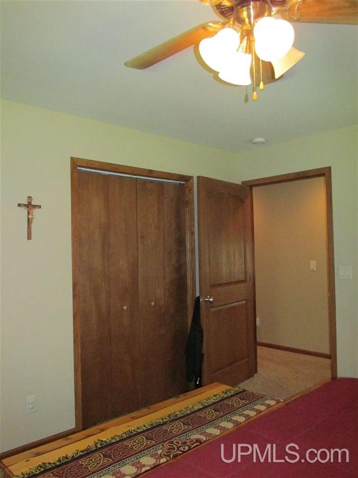 6388 L L.5 Road Gladstone, MI 49837 - Photo 22 of 49