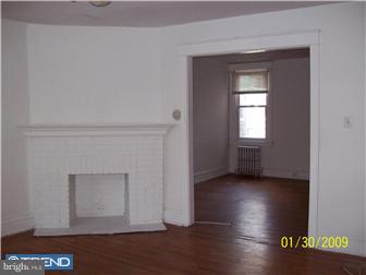 7275 Walnut Street Upper Darby, PA 19082 - Photo 3 of 9 Dining Room