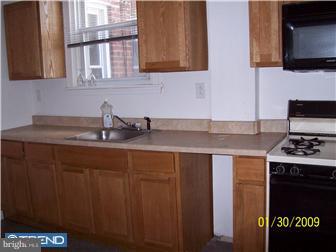 7275 Walnut Street Upper Darby, PA 19082 - Photo 4 of 9 Kitchen