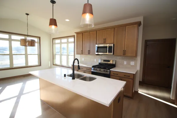 $729,900 | 1241 Valley Hill Ln Union Grove, Union Grove, WI 53182