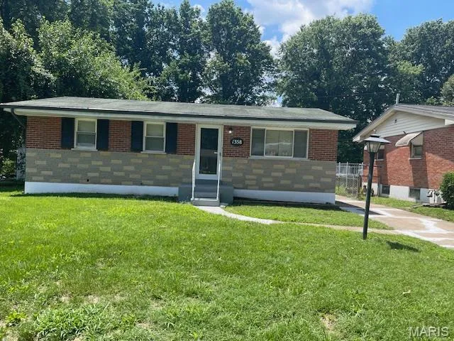 $1,500 | 1358 Reale Avenue, St. Louis, MO 63138