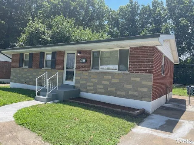 $1,500 | 1358 Reale Avenue, St. Louis, MO 63138