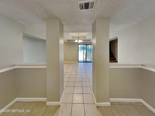 $1,674 | 1111 North Street, Green Cove Springs, FL 32043