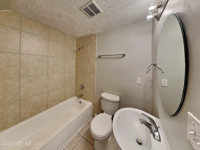 $1,805 | 1111 North Street, Green Cove Springs, FL 32043