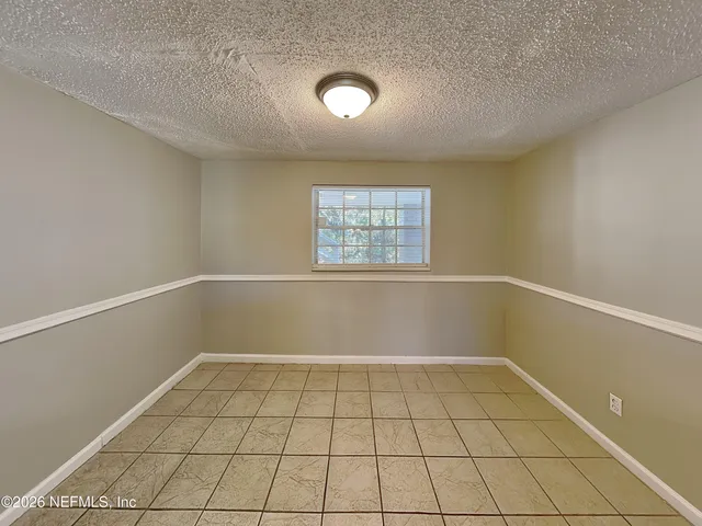 $1,805 | 1111 North Street, Green Cove Springs, FL 32043