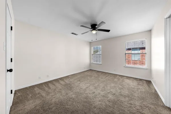 $1,650 | 324 Tolbert Avenue, Sherman, TX 75092