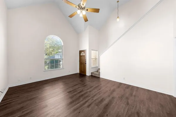 $1,650 | 324 Tolbert Avenue, Sherman, TX 75092