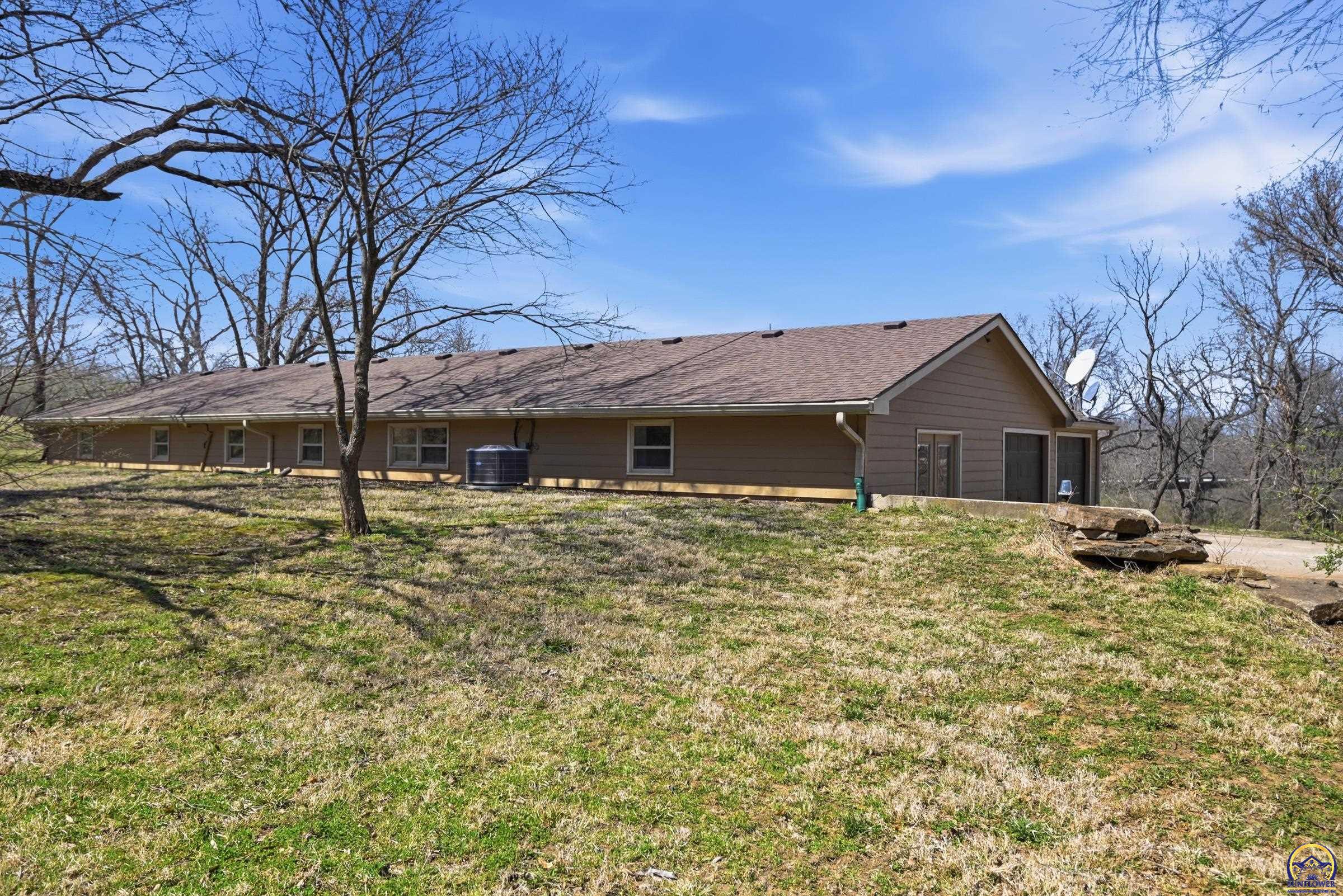 9540 Southwest Hodges Road Auburn, KS 66402 - Photo 22 of 39